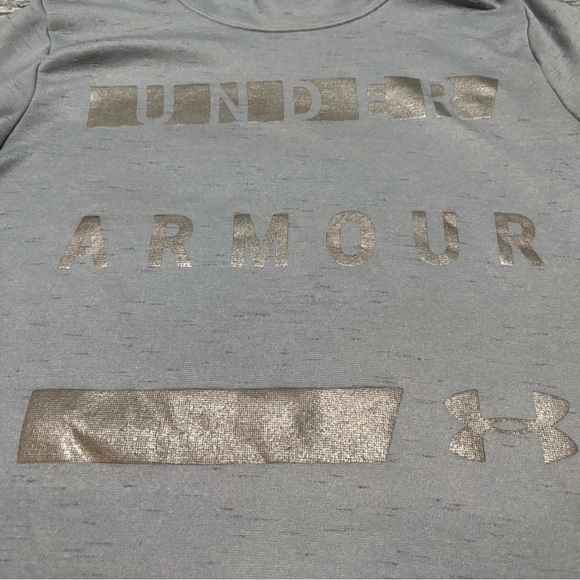 Under Armour Ladies Hoodie Size Small - Picture 2 of 4